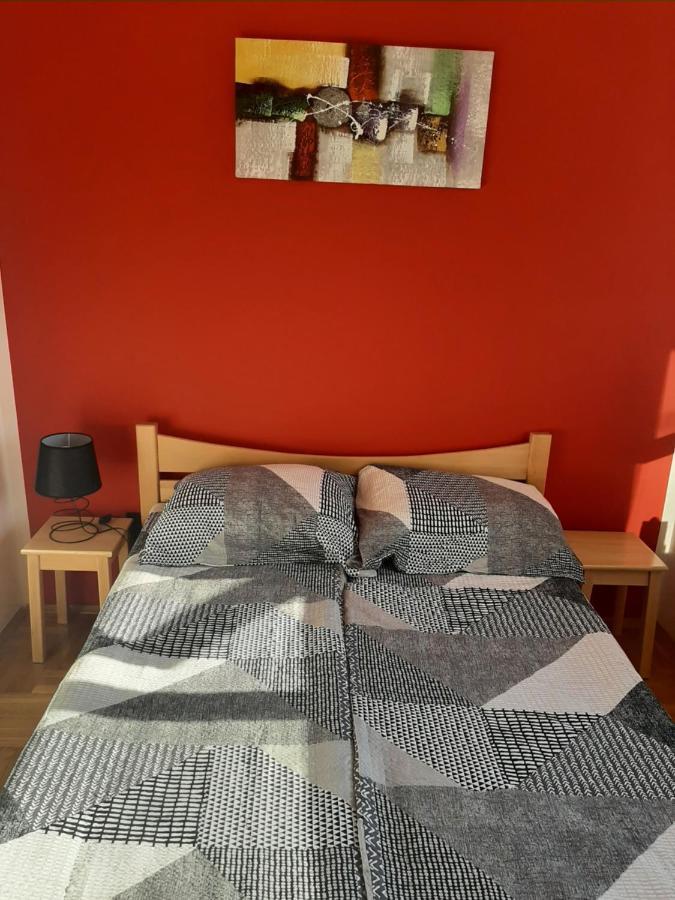 Belmir Apartment Mali Mokri Lug Eksteriør bilde